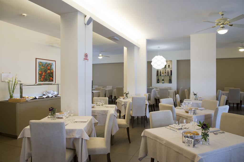 Hotel Benvenuto Caorle Eksteriør billede